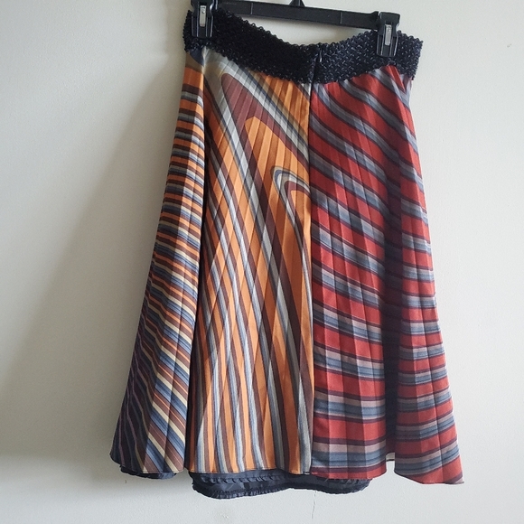 M.Miranda Flowy Prism Patterned Skirt - Picture 2 of 8